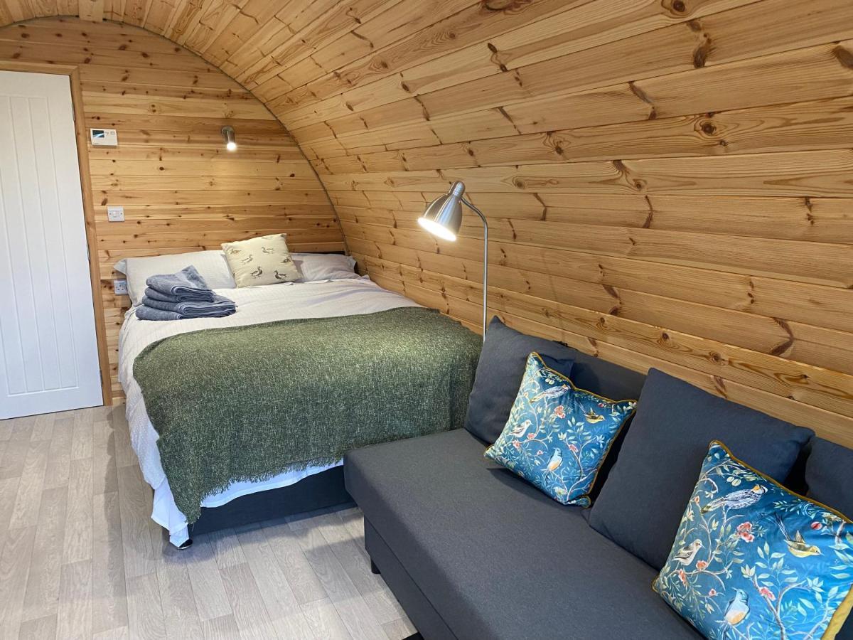 Orchard Luxe Glamping Pod Hotel Dungannon Exterior photo